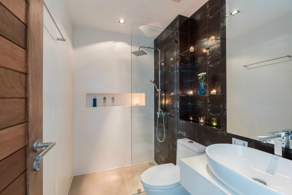 Picture of Asitange 5 bedrooms villa