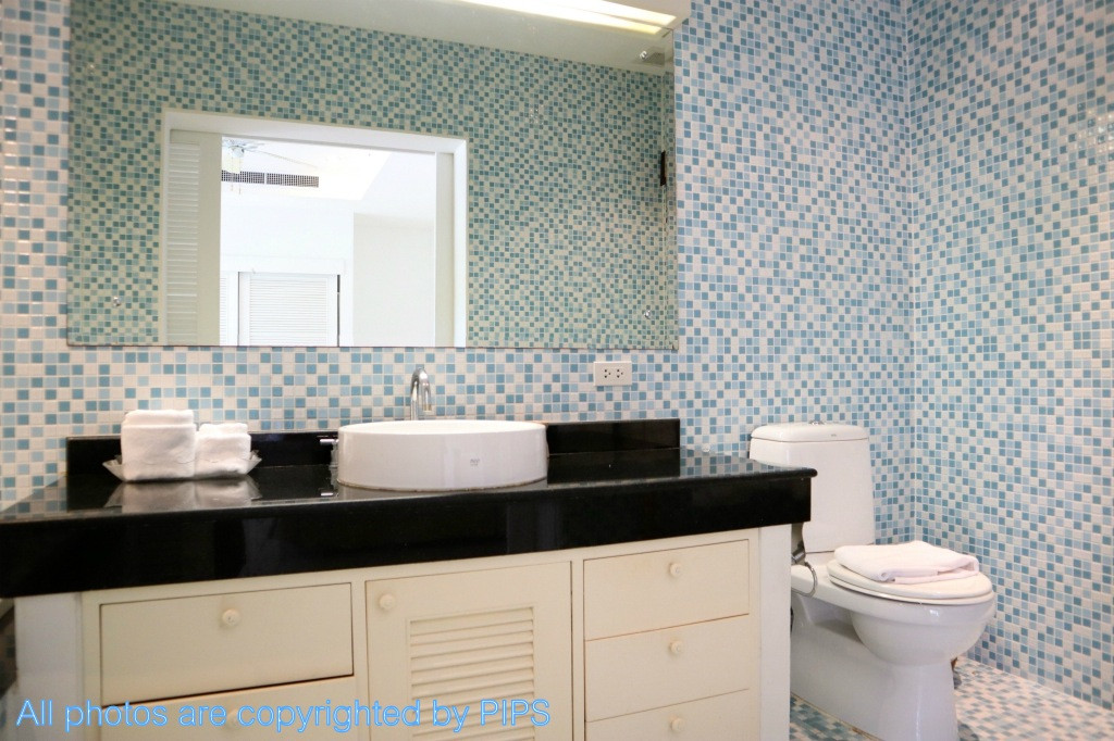 Picture of Ocean Breeze 1C