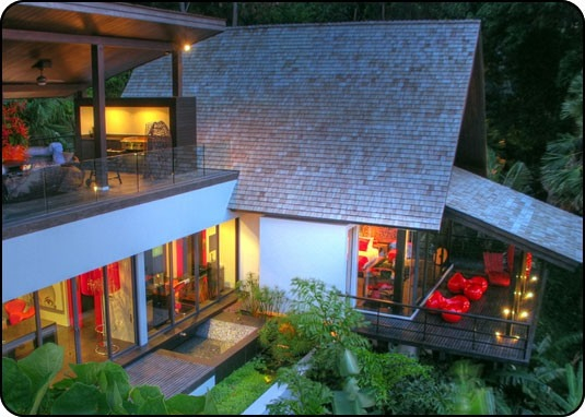 Picture of AV Y1 in Kamala Beach